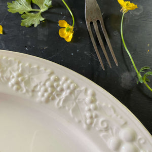 Vintage 1940s Homer Laughlin Theme Eggshell Platter circa 1944 - Sunflower Floral Bouquet